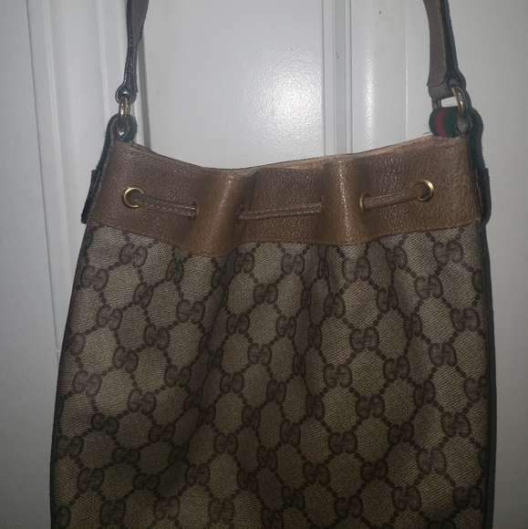 Gucci Bucket Bag - Picture 4 of 7